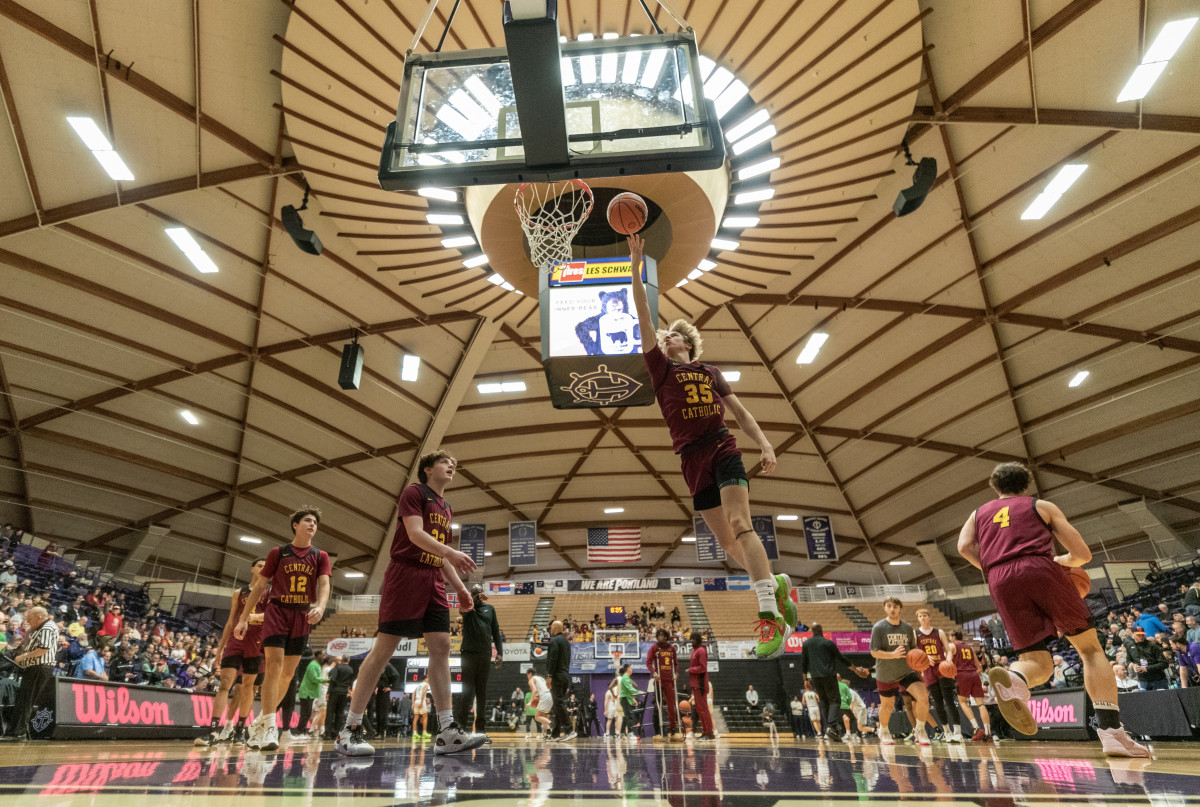West Linn Central Catholic 6A Oregon boys basketball quarterfinal Taylor Balkom 01